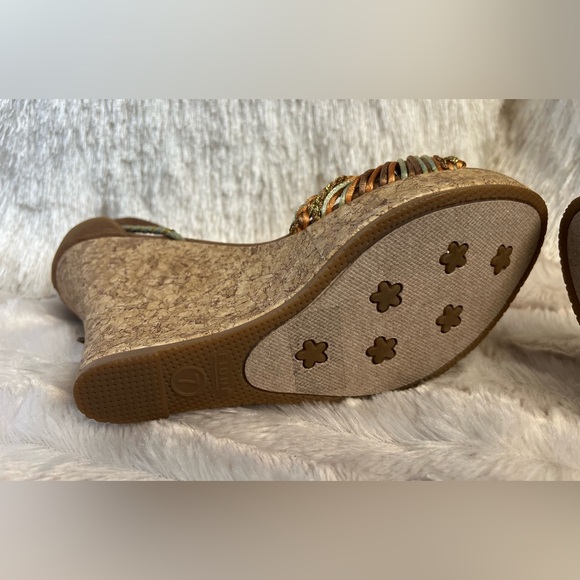 Fioni Braided Multi-Color Wedges - Picture 11 of 14